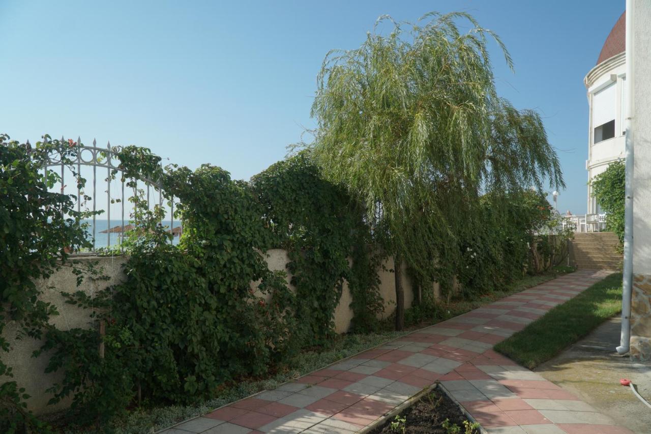 Радуга Курортная Гостиница Zatoka Exterior photo